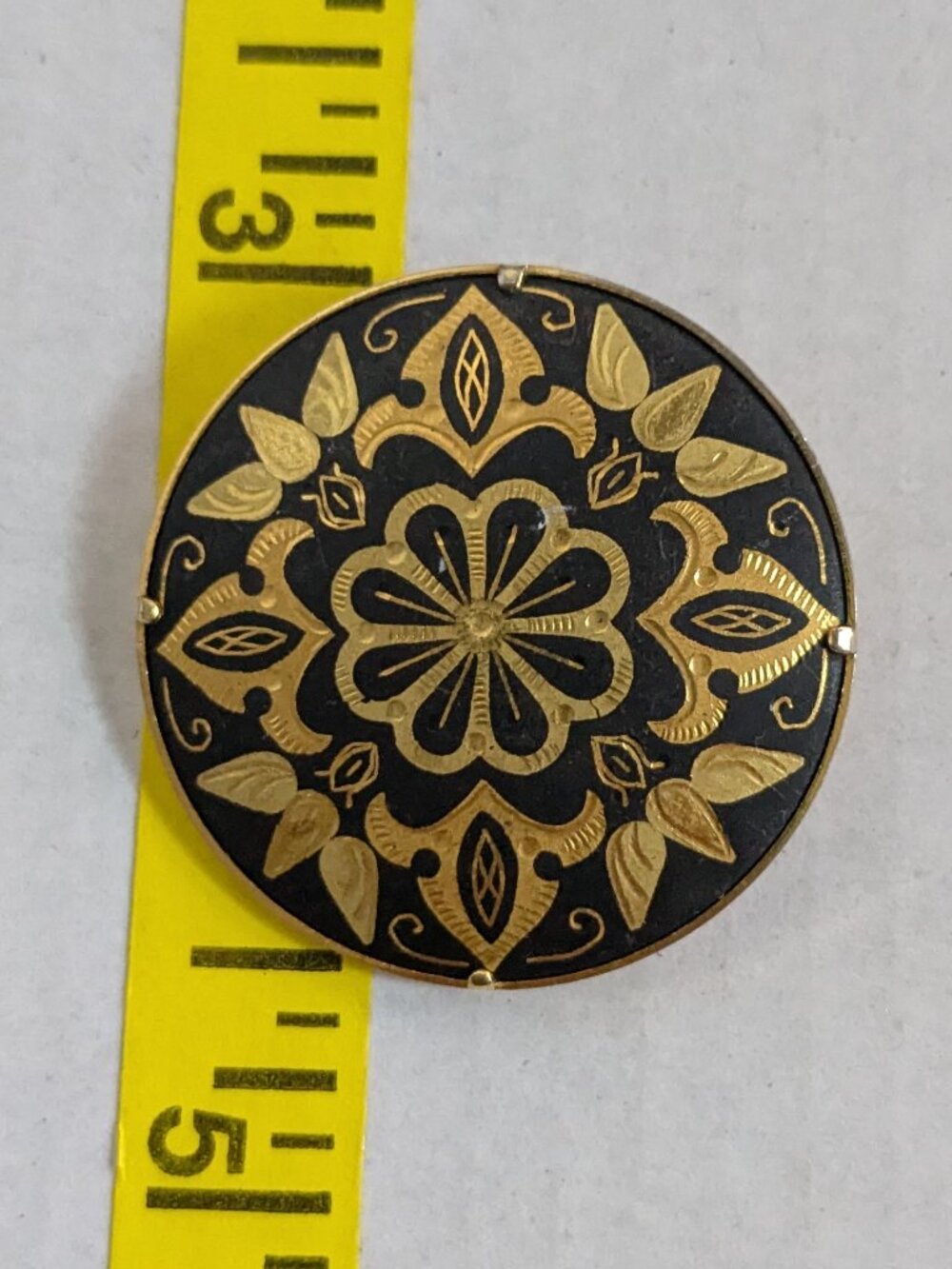 Vintage Damascene Round Brooch Pin
